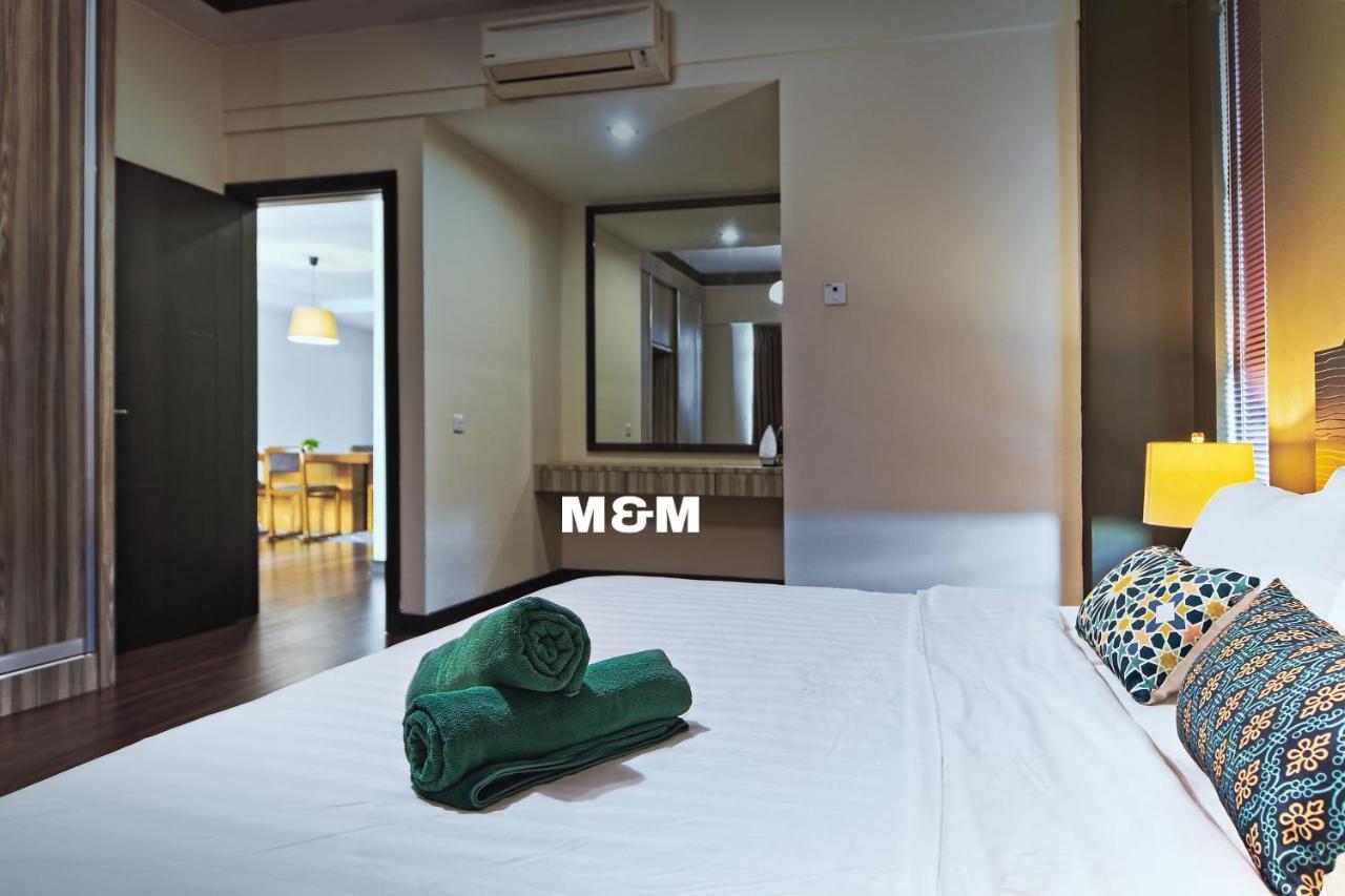Aa Residen Luxury Condo Homestay 18Mins Walk Tanjung Aru Beach & Golf Course, Not Beach Side Resort كوتا كينابالو المظهر الخارجي الصورة