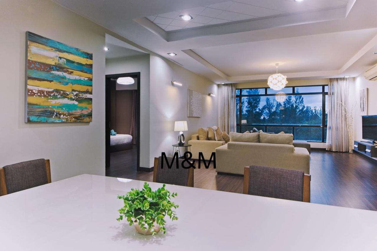 Aa Residen Luxury Condo Homestay 18Mins Walk Tanjung Aru Beach & Golf Course, Not Beach Side Resort كوتا كينابالو المظهر الخارجي الصورة